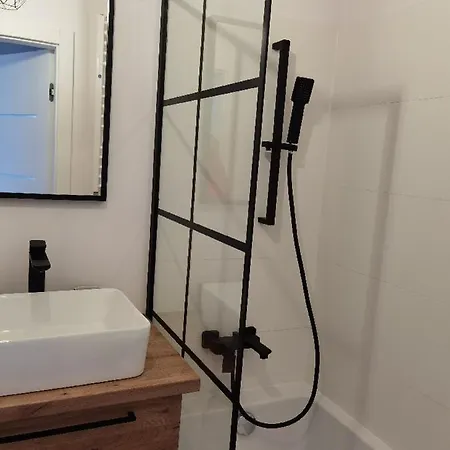 Aqua Przy Aquaparku W Redzie